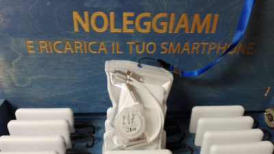 KIT POWER BANK + BUSTINA E LACCIO